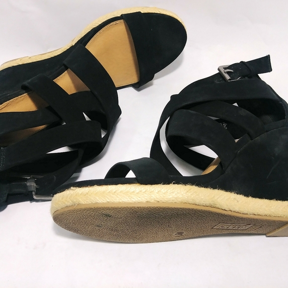 Brash Black suede criss cross wedge - Picture 11 of 12